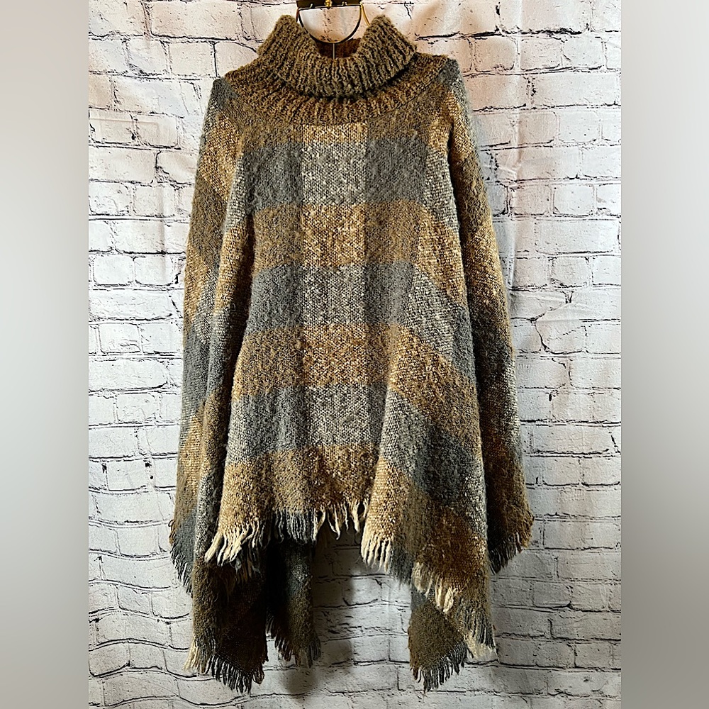 Tan Gray Block Plaid Lake Shore Poncho Cape